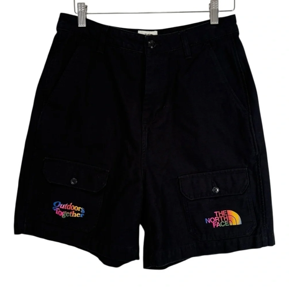 The North Face Cargo Shorts Size 30